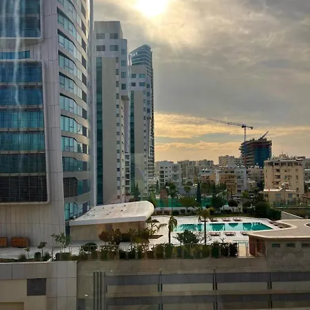 Апартаменты Sunny 2 Bdr Near The Sea Platform 357 *