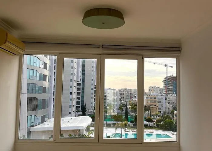 Sunny 2 Bdr Near The Sea Platform 357 *