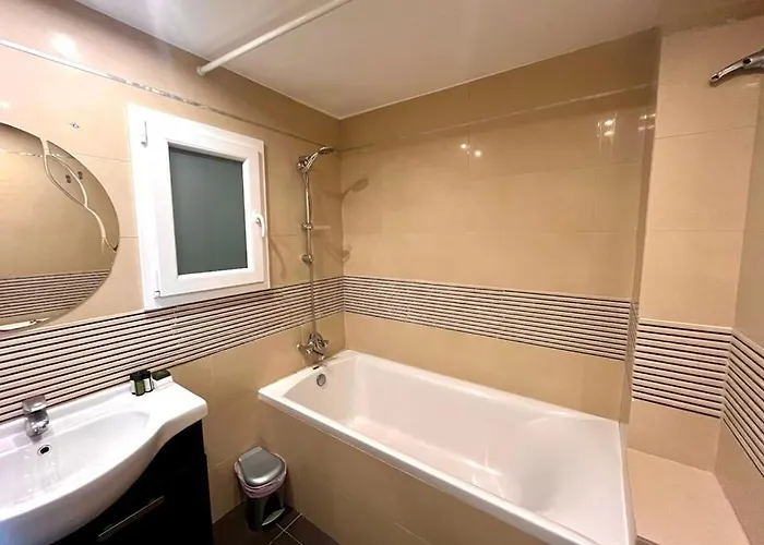 Sunny 2 Bdr Near The Sea Platform 357 * Limasol