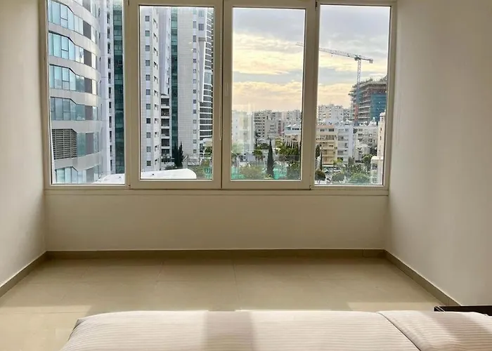 Daire Sunny 2 Bdr Near The Sea Platform 357 Limasol